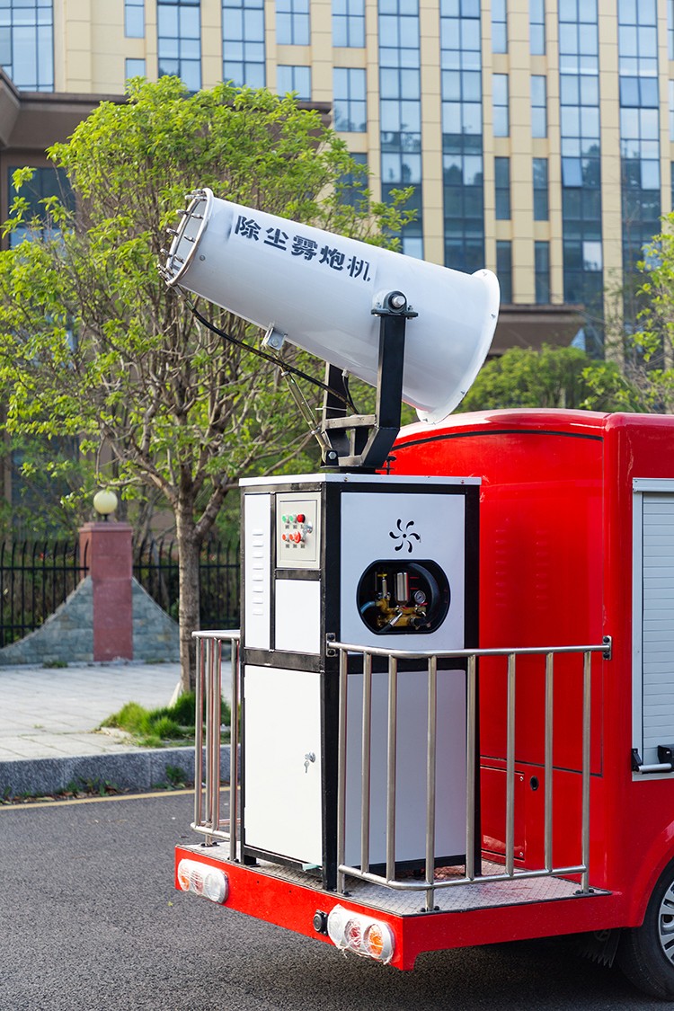 2座電動(dòng)除塵車