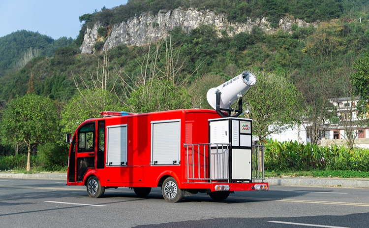 2座除塵車，道路降塵霧炮車